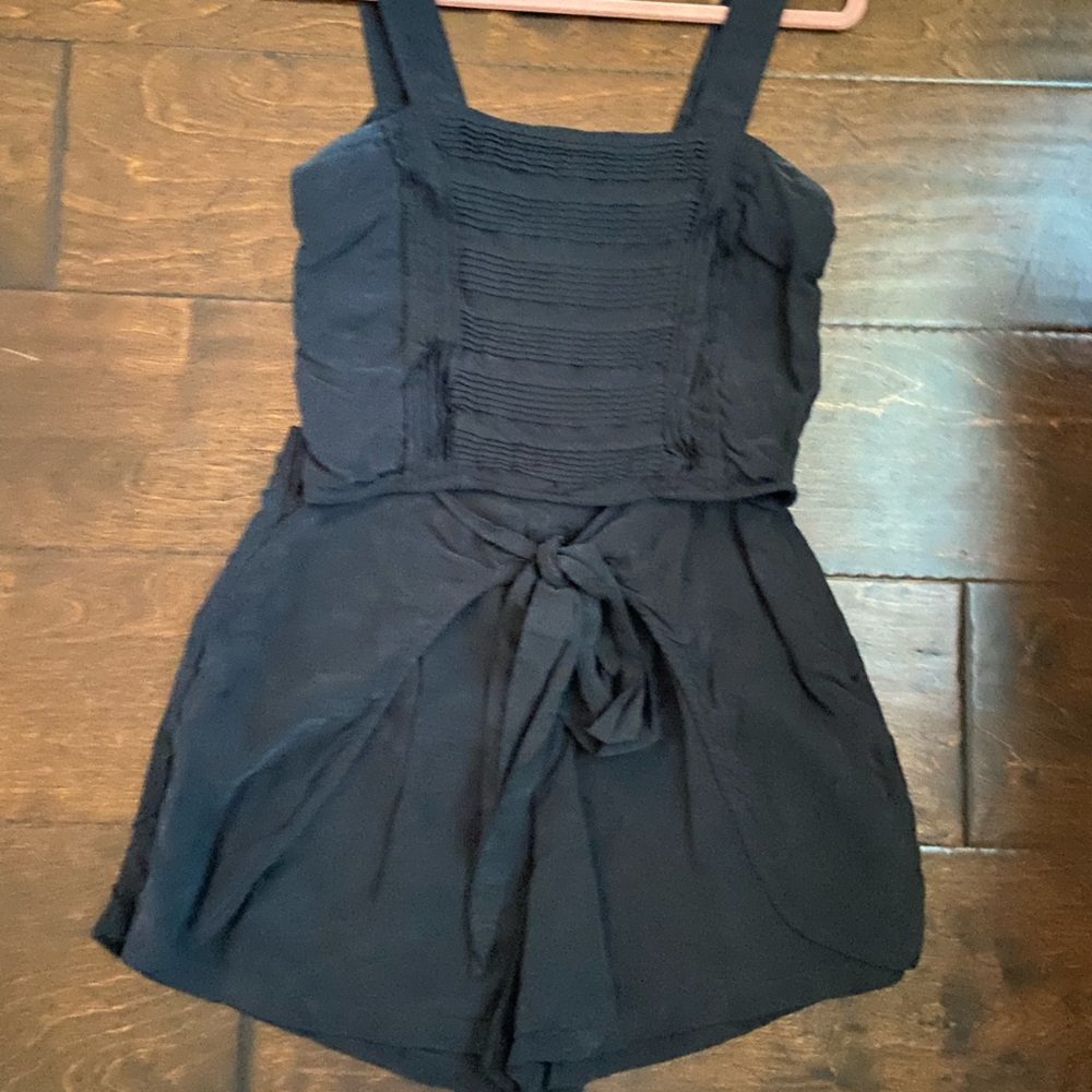 Black set; size small.